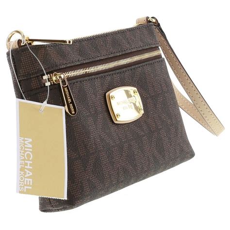 michael kors jet wristlet